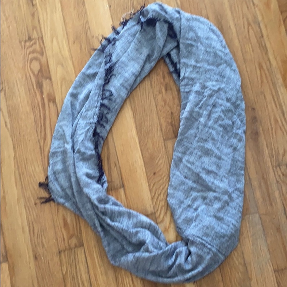 Infinity scarf
